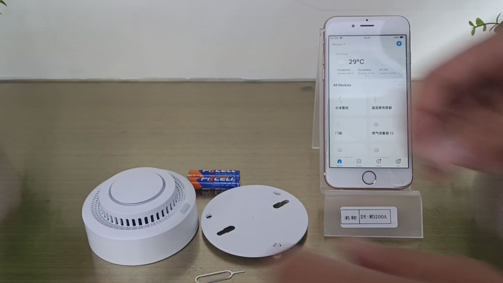 Tuya WiFi Smoke Sensor – Smart Fire Detection Alarm for Home Security